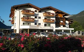 Hotel Flora Alpina Campitello di Fassa Exterior photo